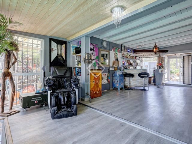 5 chambre Villa/Maison à vendre à Estepona avec piscine garage - 730 000 € (Ref: 8337164)