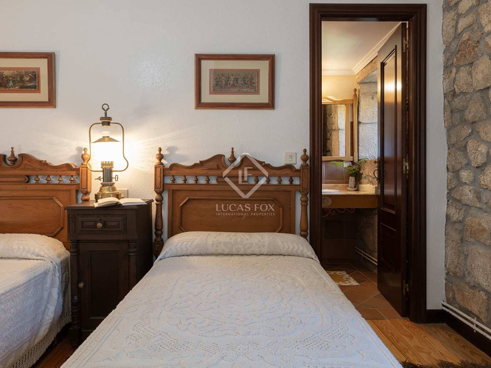 6 slaapkamer Villa te koop in Morana met garage - € 690.000 (Ref: 8340307)