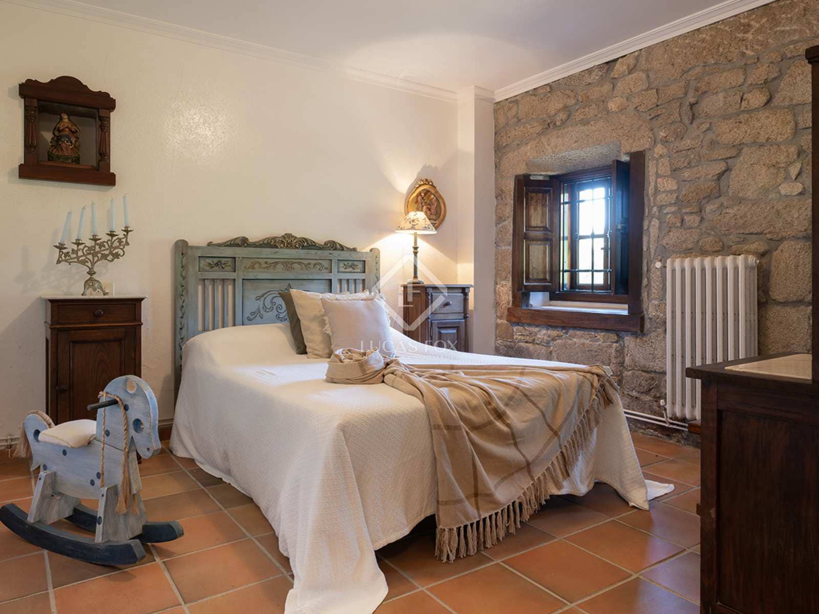 6 slaapkamer Villa te koop in Morana met garage - € 690.000 (Ref: 8340307)