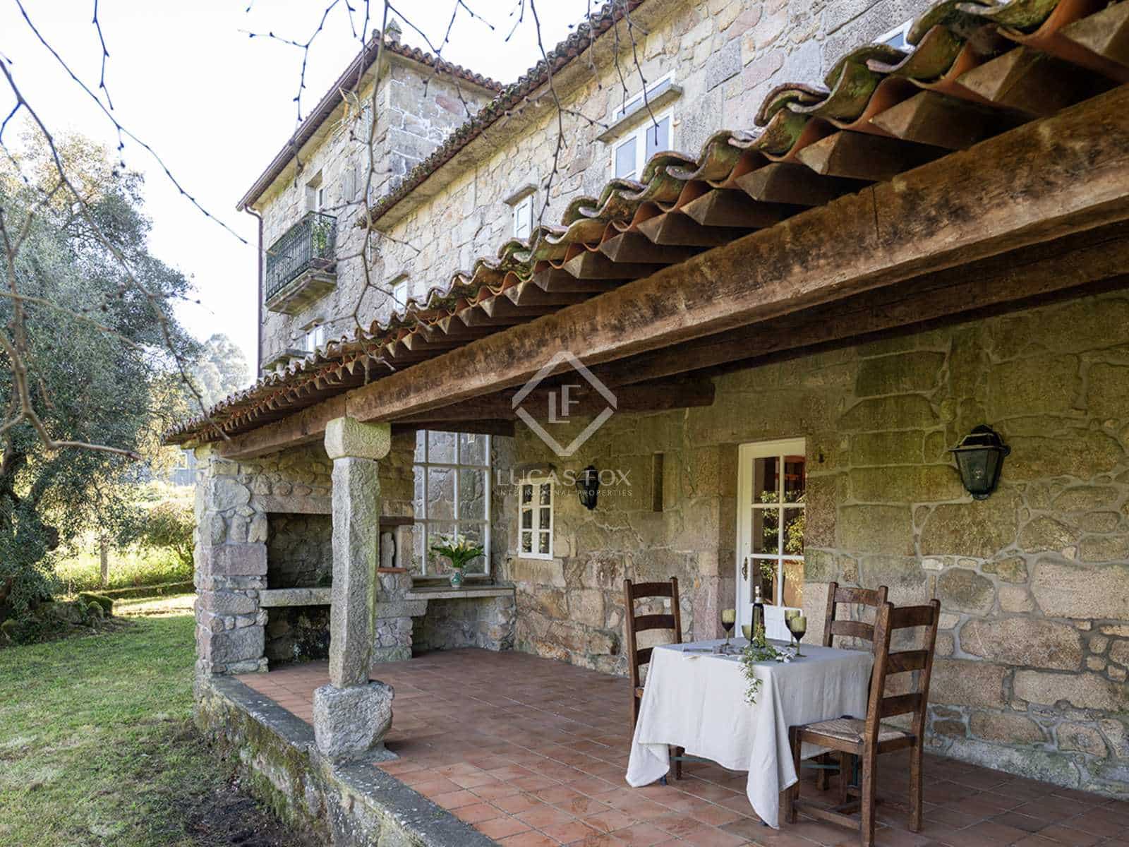 6 slaapkamer Villa te koop in Morana met garage - € 690.000 (Ref: 8340307)