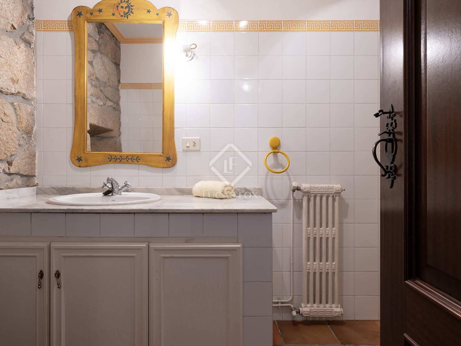 6 slaapkamer Villa te koop in Morana met garage - € 690.000 (Ref: 8340307)