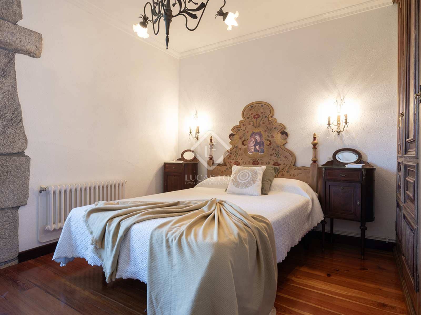 6 slaapkamer Villa te koop in Morana met garage - € 690.000 (Ref: 8340307)