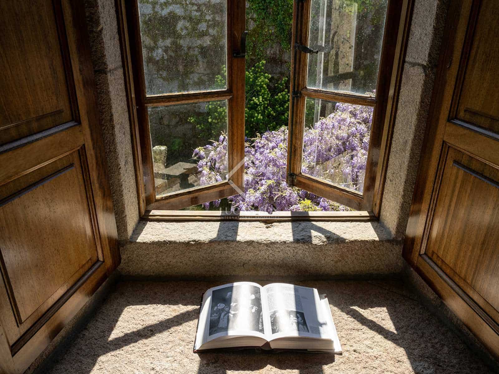 6 slaapkamer Villa te koop in Morana met garage - € 690.000 (Ref: 8340307)