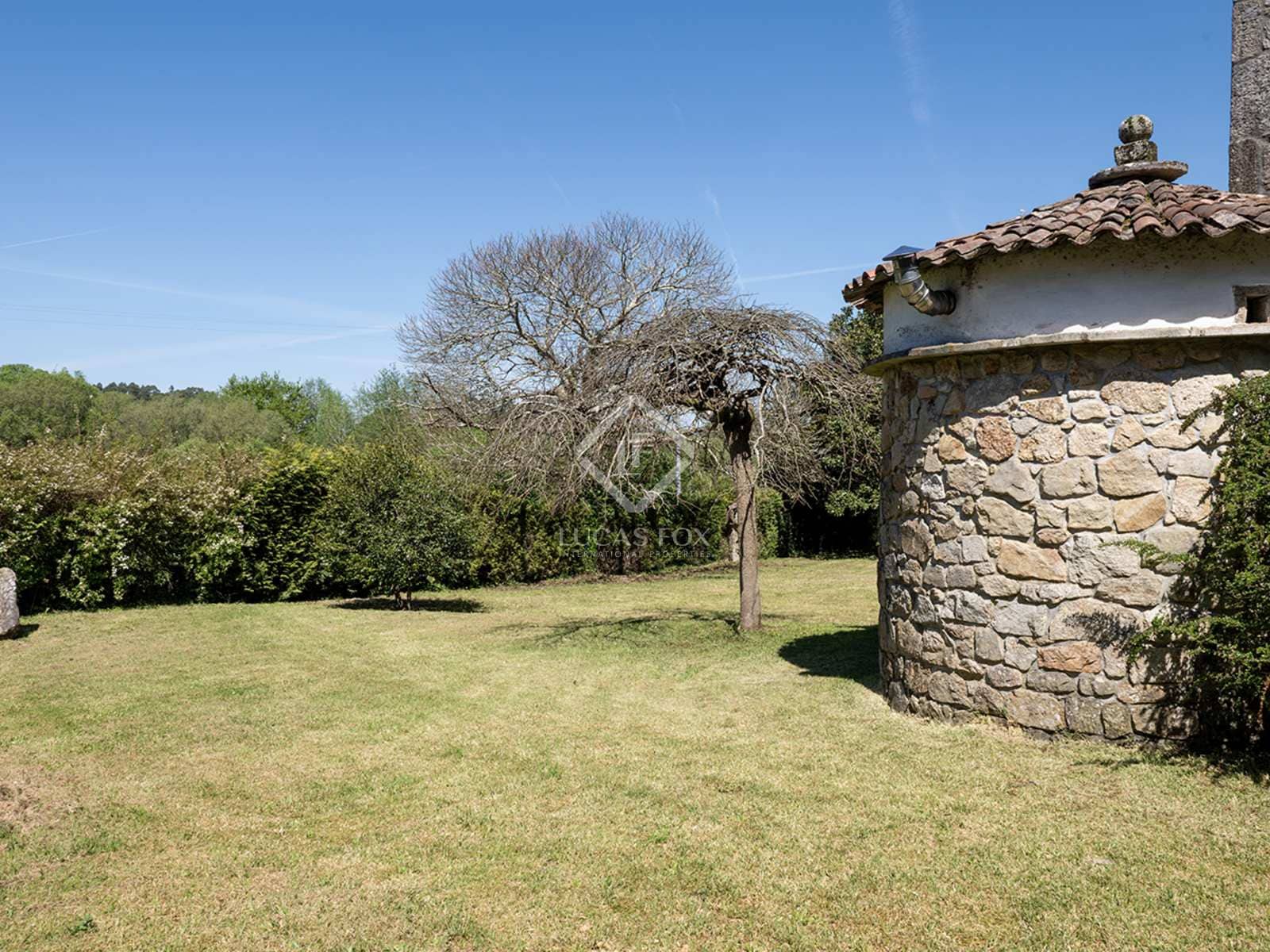 6 slaapkamer Villa te koop in Morana met garage - € 690.000 (Ref: 8340307)