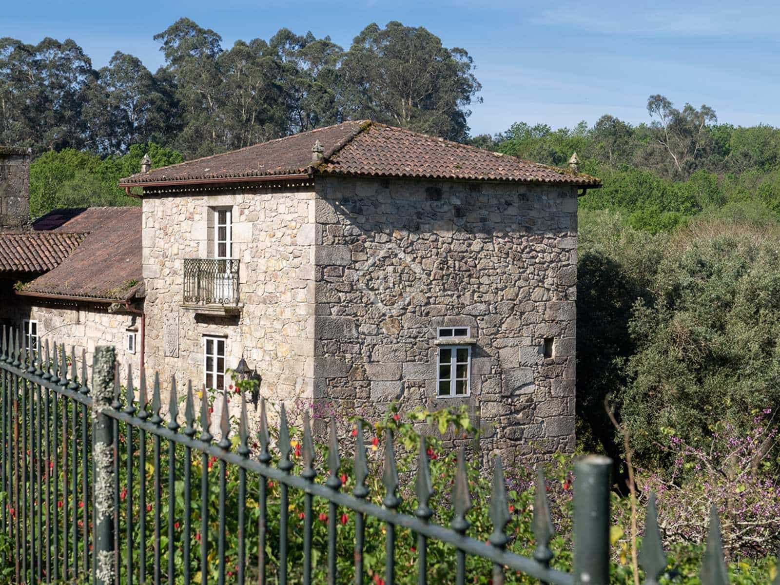 6 slaapkamer Villa te koop in Morana met garage - € 690.000 (Ref: 8340307)