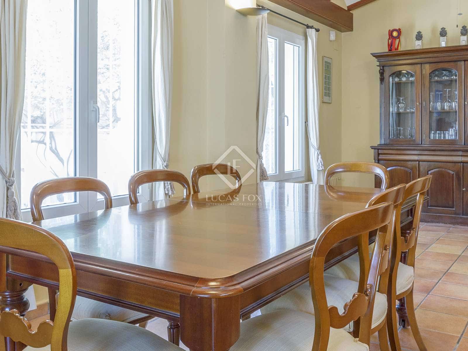 5 soveværelse Finca/Landehus til salg i Betera med swimmingpool garage - € 1.500.000 (Ref: 8341826)