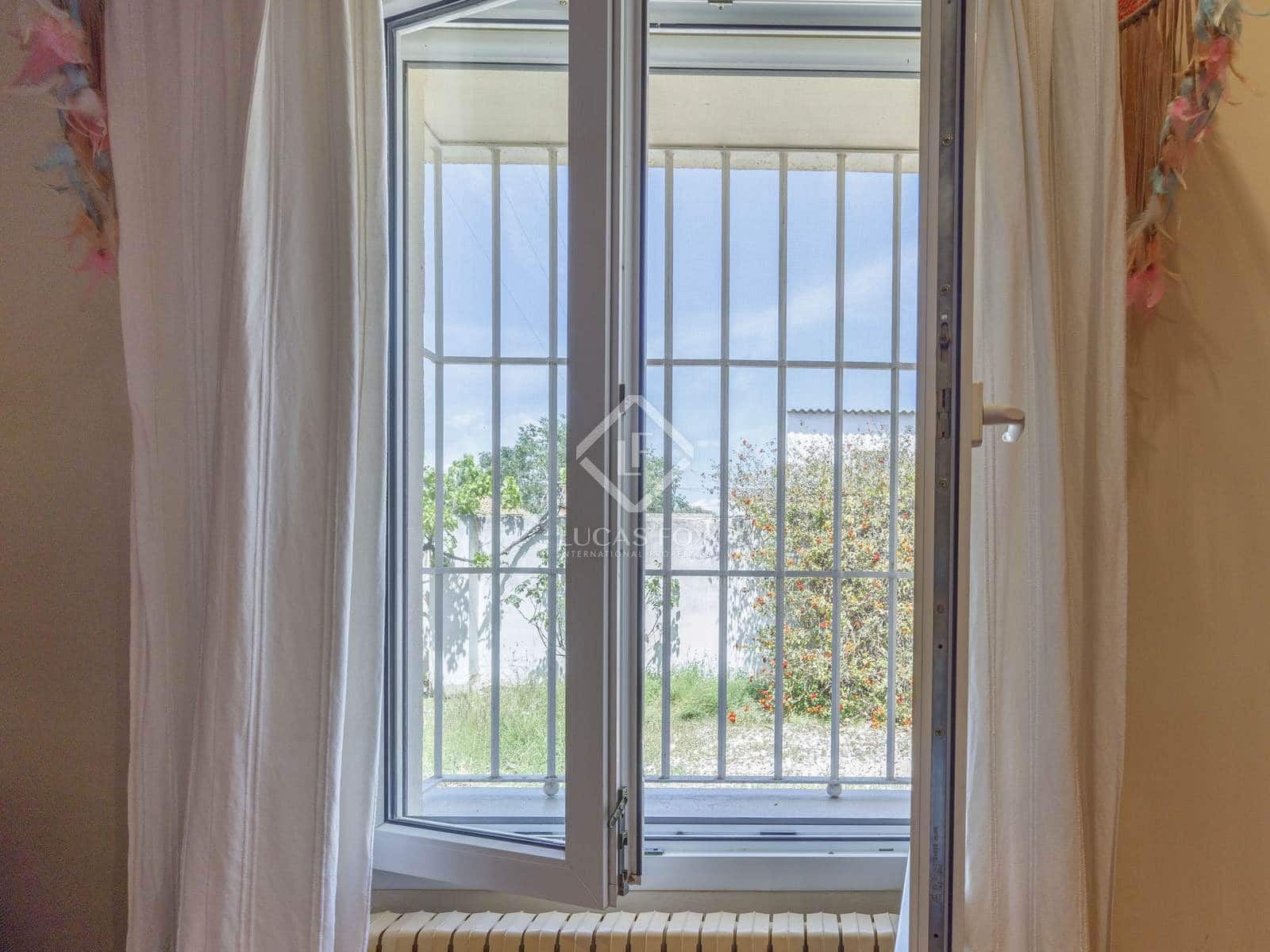 5 soveværelse Finca/Landehus til salg i Betera med swimmingpool garage - € 1.500.000 (Ref: 8341826)