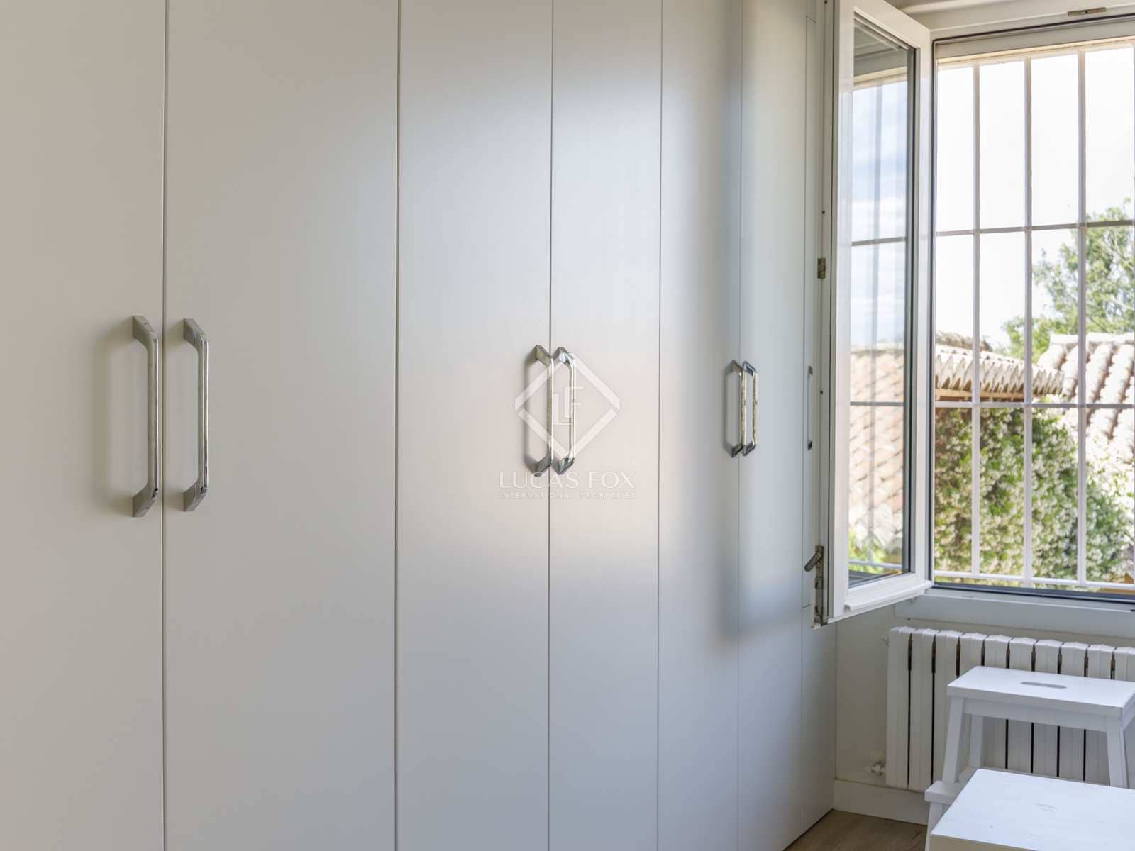 5 soveværelse Finca/Landehus til salg i Betera med swimmingpool garage - € 1.500.000 (Ref: 8341826)