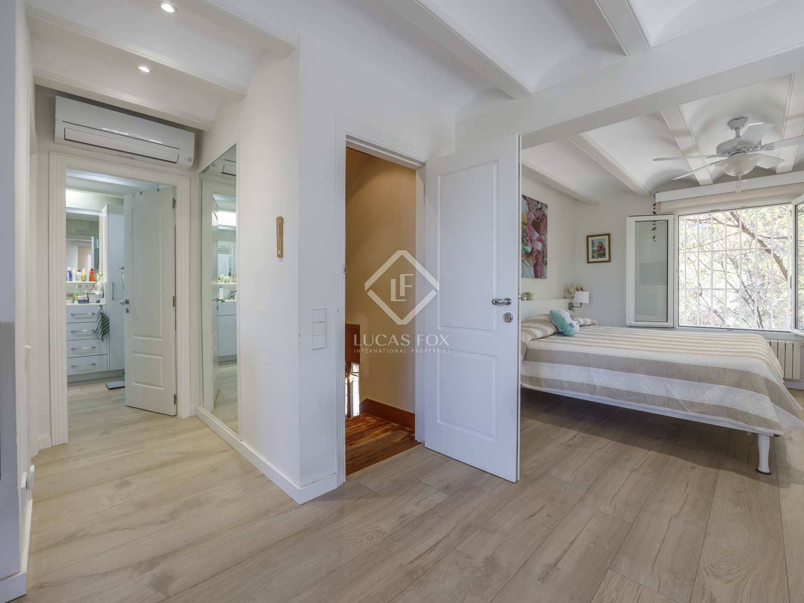 5 soveværelse Finca/Landehus til salg i Betera med swimmingpool garage - € 1.500.000 (Ref: 8341826)