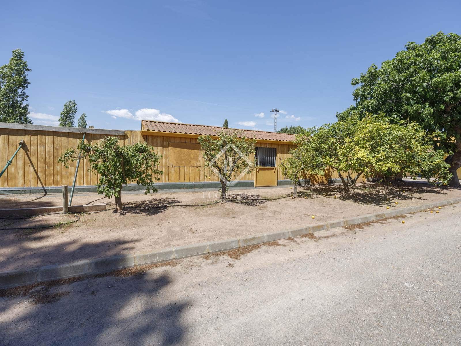 5 soveværelse Finca/Landehus til salg i Betera med swimmingpool garage - € 1.500.000 (Ref: 8341826)