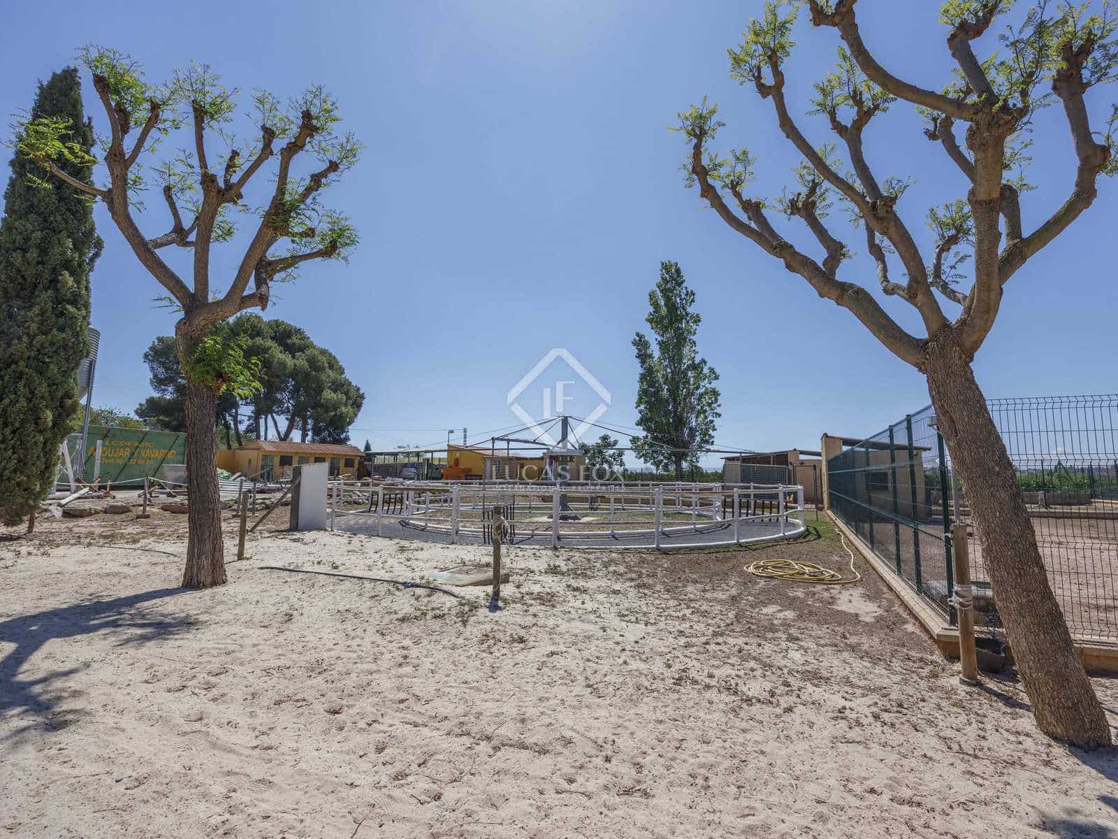 5 soveværelse Finca/Landehus til salg i Betera med swimmingpool garage - € 1.500.000 (Ref: 8341826)