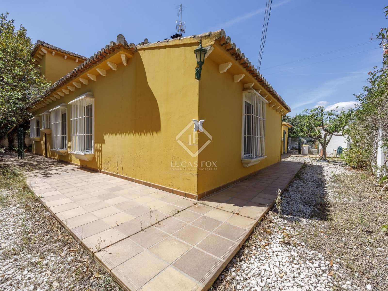 5 soveværelse Finca/Landehus til salg i Betera med swimmingpool garage - € 1.500.000 (Ref: 8341826)