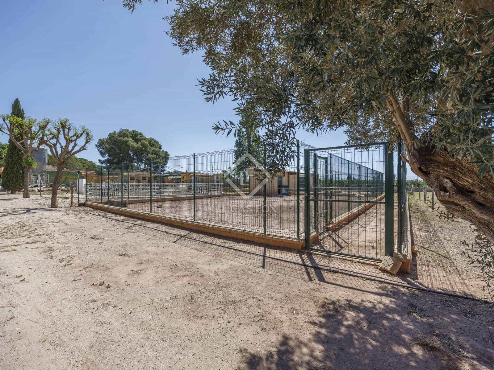 5 soveværelse Finca/Landehus til salg i Betera med swimmingpool garage - € 1.500.000 (Ref: 8341826)