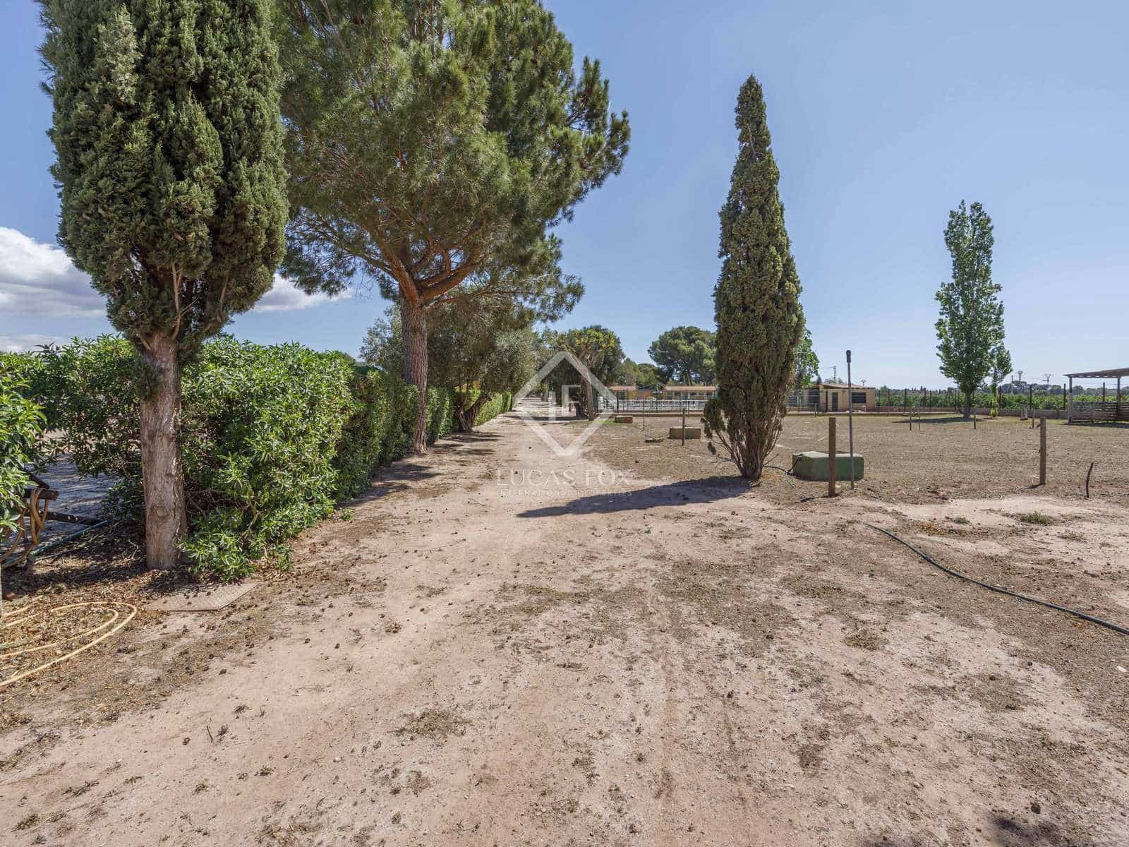 5 soveværelse Finca/Landehus til salg i Betera med swimmingpool garage - € 1.500.000 (Ref: 8341826)