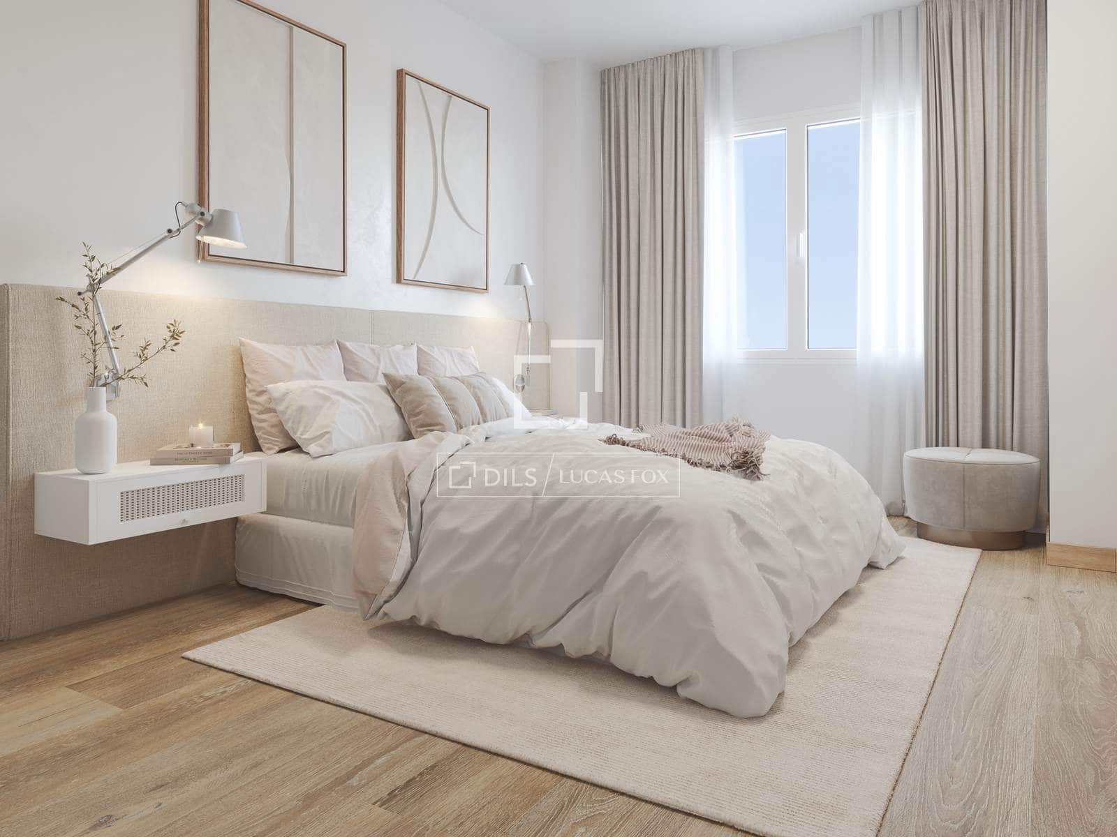 2 slaapkamer Appartement te koop in Malaga stad met garage - € 880.000 (Ref: 8343622)