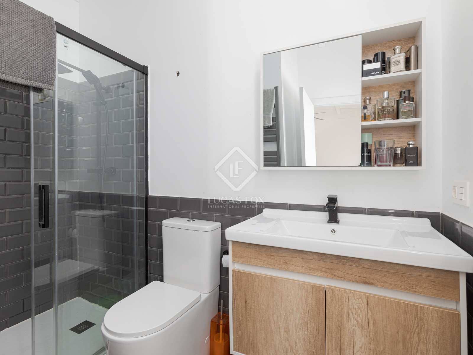 2 bedroom Finca/Country House for sale in Donostia-San Sebastian with garage - € 700,000 (Ref: 8343624)