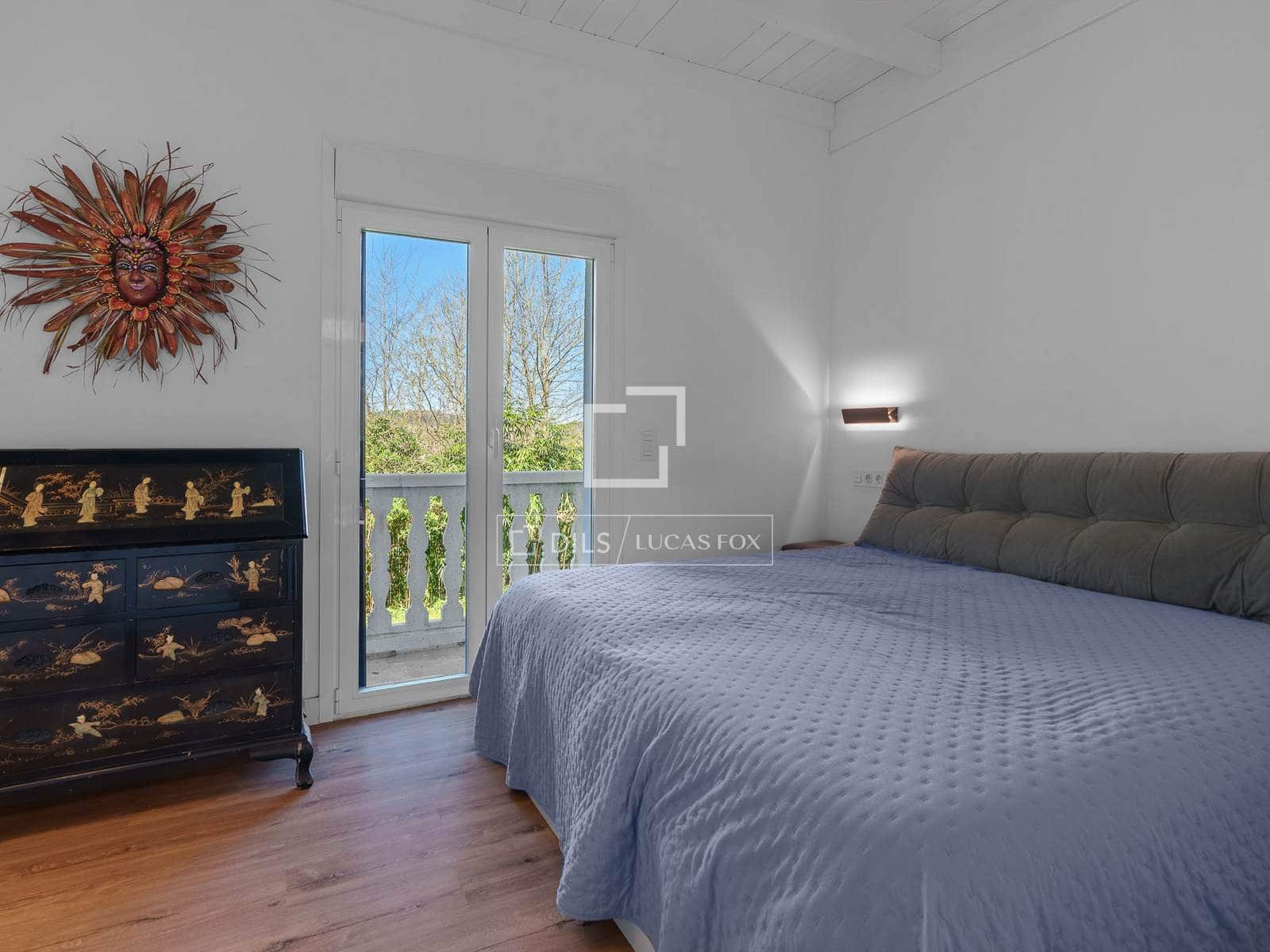 2 bedroom Finca/Country House for sale in Donostia-San Sebastian with garage - € 700,000 (Ref: 8343624)