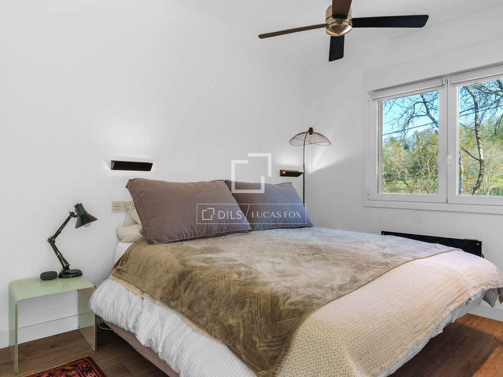 2 bedroom Finca/Country House for sale in Donostia-San Sebastian with garage - € 700,000 (Ref: 8343624)