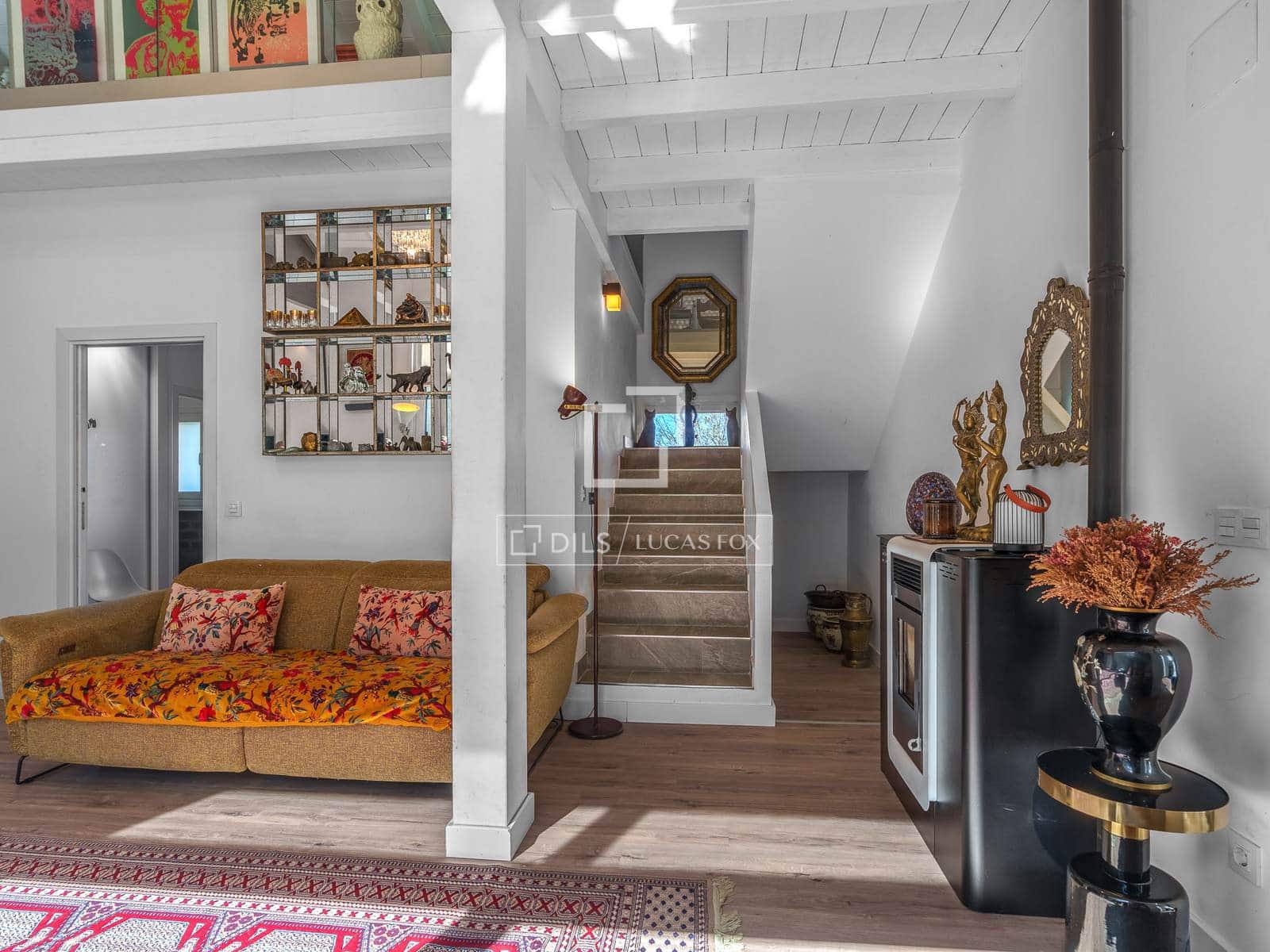 2 bedroom Finca/Country House for sale in Donostia-San Sebastian with garage - € 700,000 (Ref: 8343624)