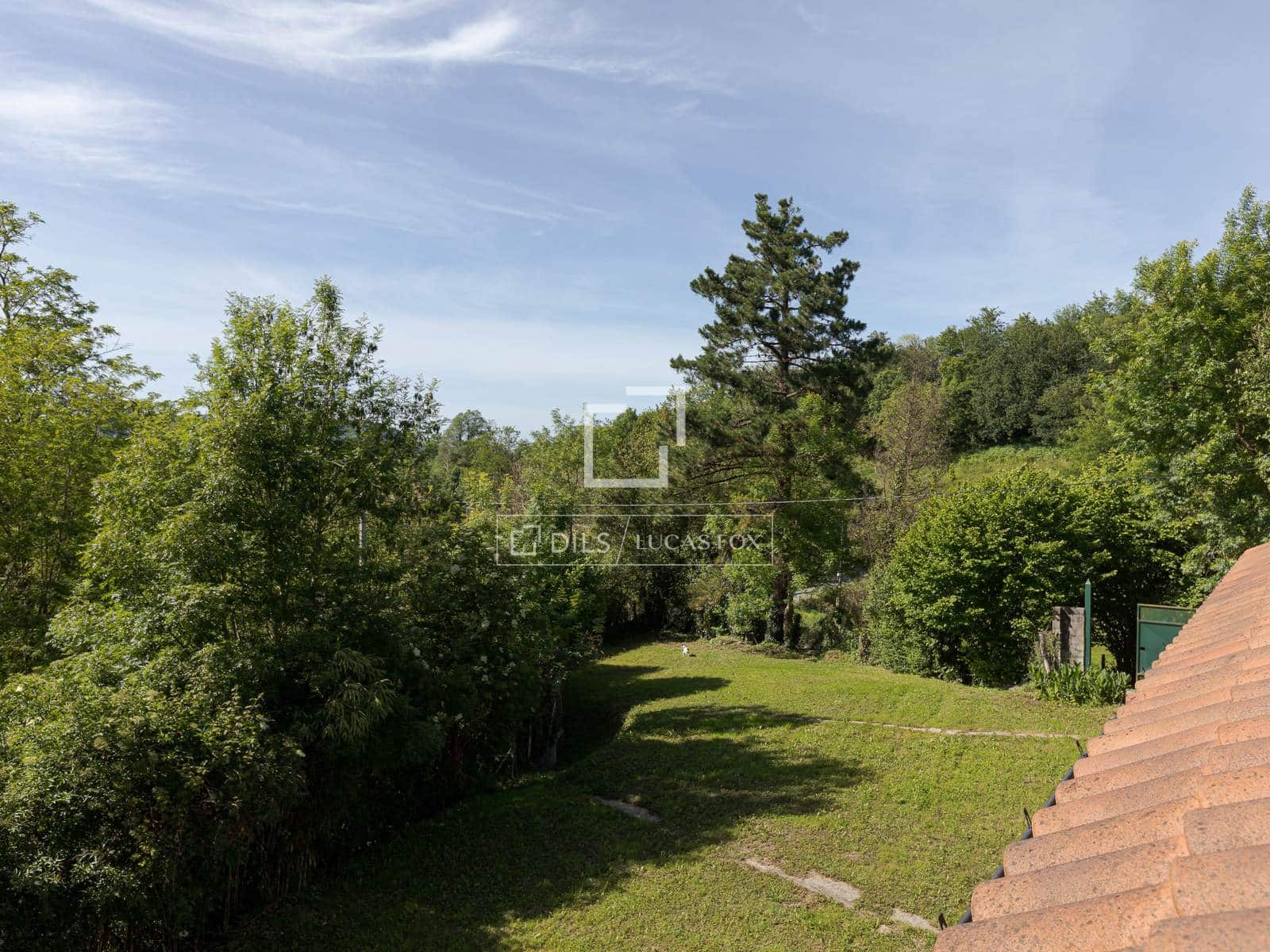 2 bedroom Finca/Country House for sale in Donostia-San Sebastian with garage - € 700,000 (Ref: 8343624)