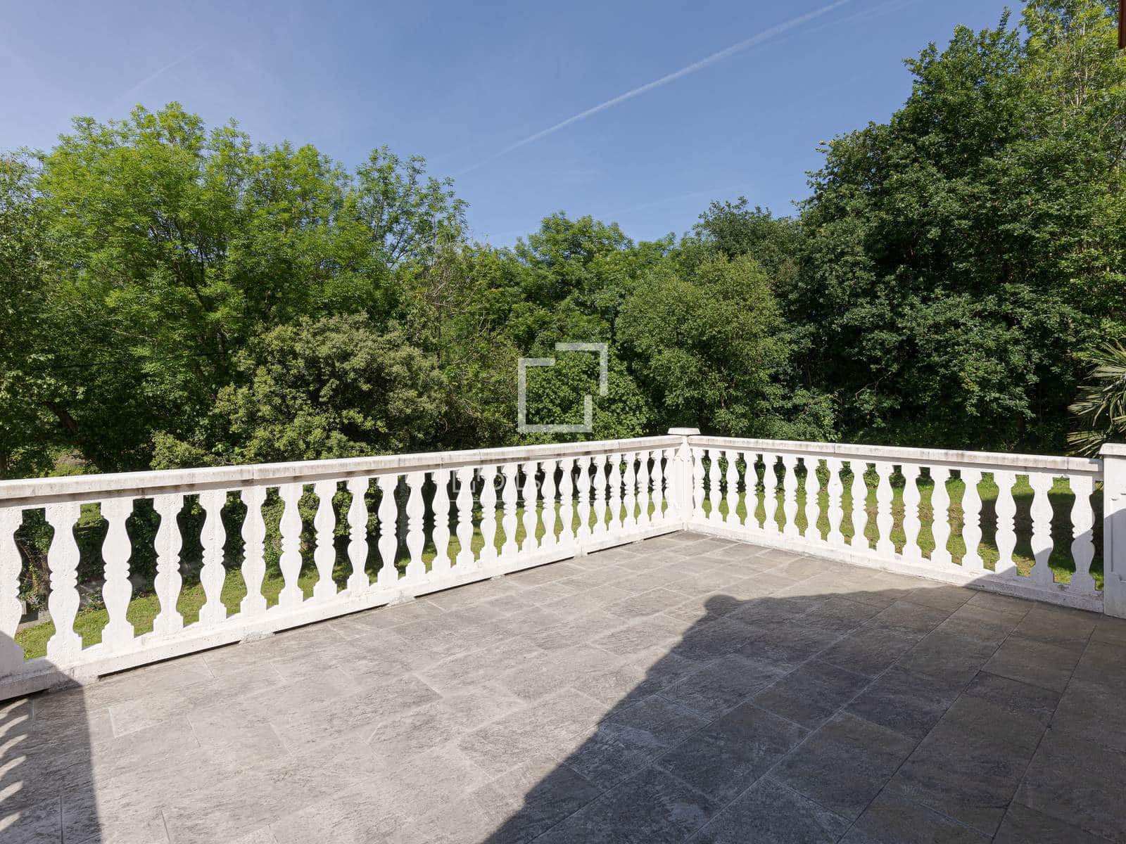 2 bedroom Finca/Country House for sale in Donostia-San Sebastian with garage - € 700,000 (Ref: 8343624)