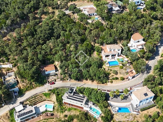 Building Plot for sale in Santa Cristina d'Aro - € 110,000 (Ref: 8346744)