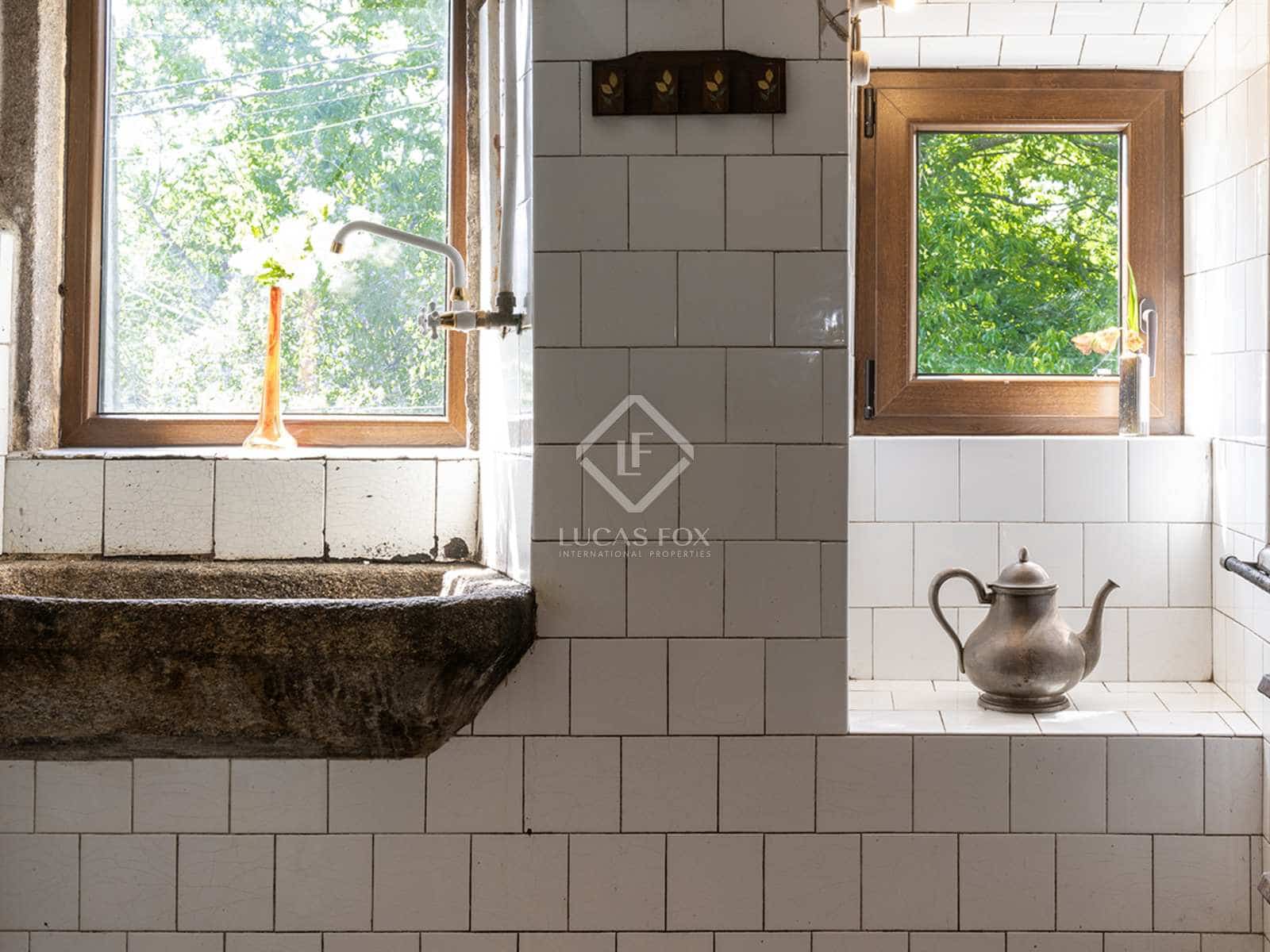 3 bedroom Finca/Country House for sale in Tui with pool garage - € 800,000 (Ref: 8349780)