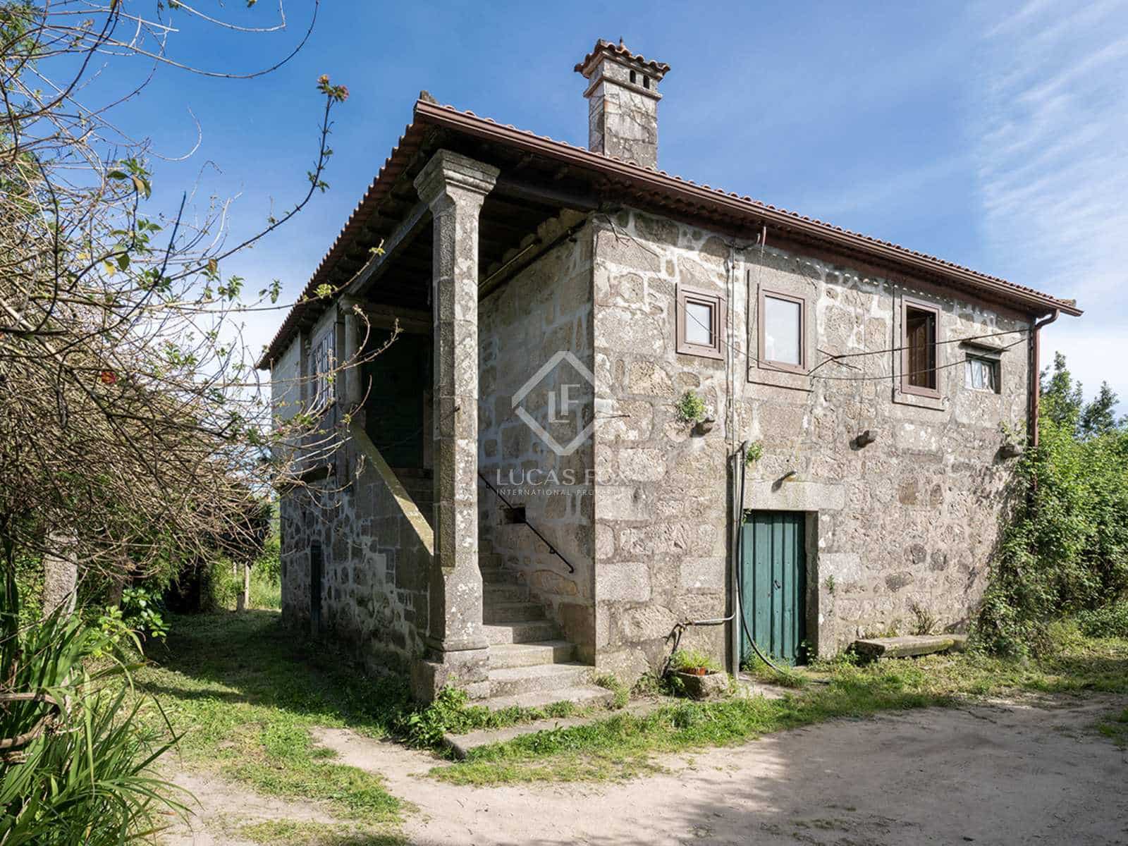 3 bedroom Finca/Country House for sale in Tui with pool garage - € 800,000 (Ref: 8349780)