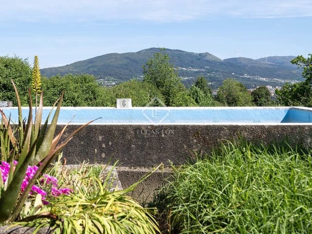 3 bedroom Finca/Country House for sale in Tui with pool garage - € 800,000 (Ref: 8349780)