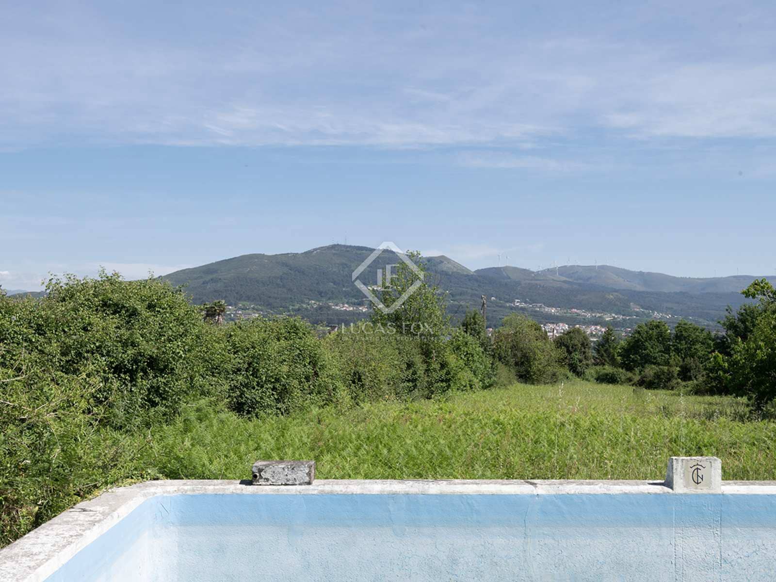 3 bedroom Finca/Country House for sale in Tui with pool garage - € 800,000 (Ref: 8349780)