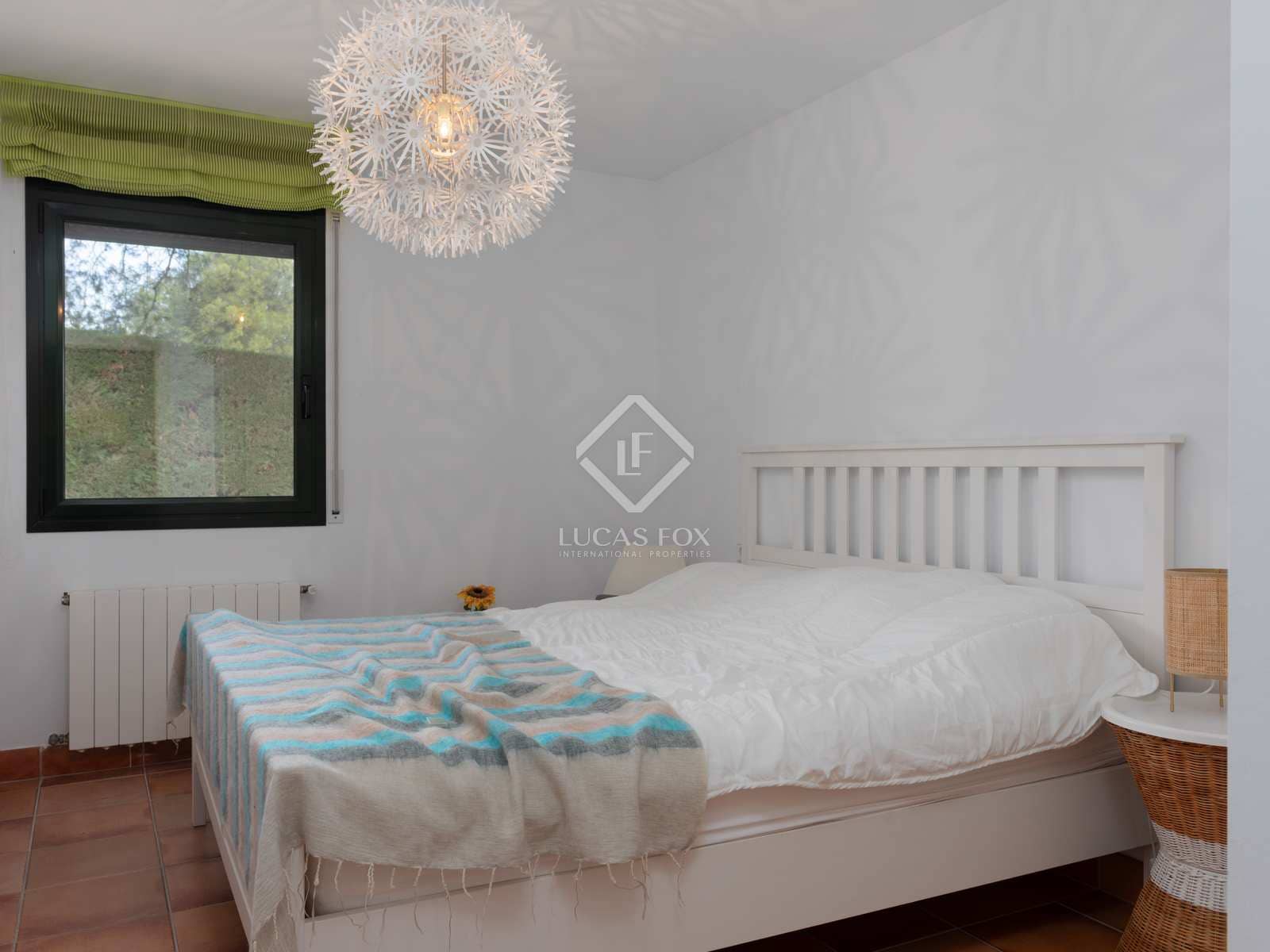 6 soveværelse Villa til salg i Navata med swimmingpool - € 845.000 (Ref: 8350244)