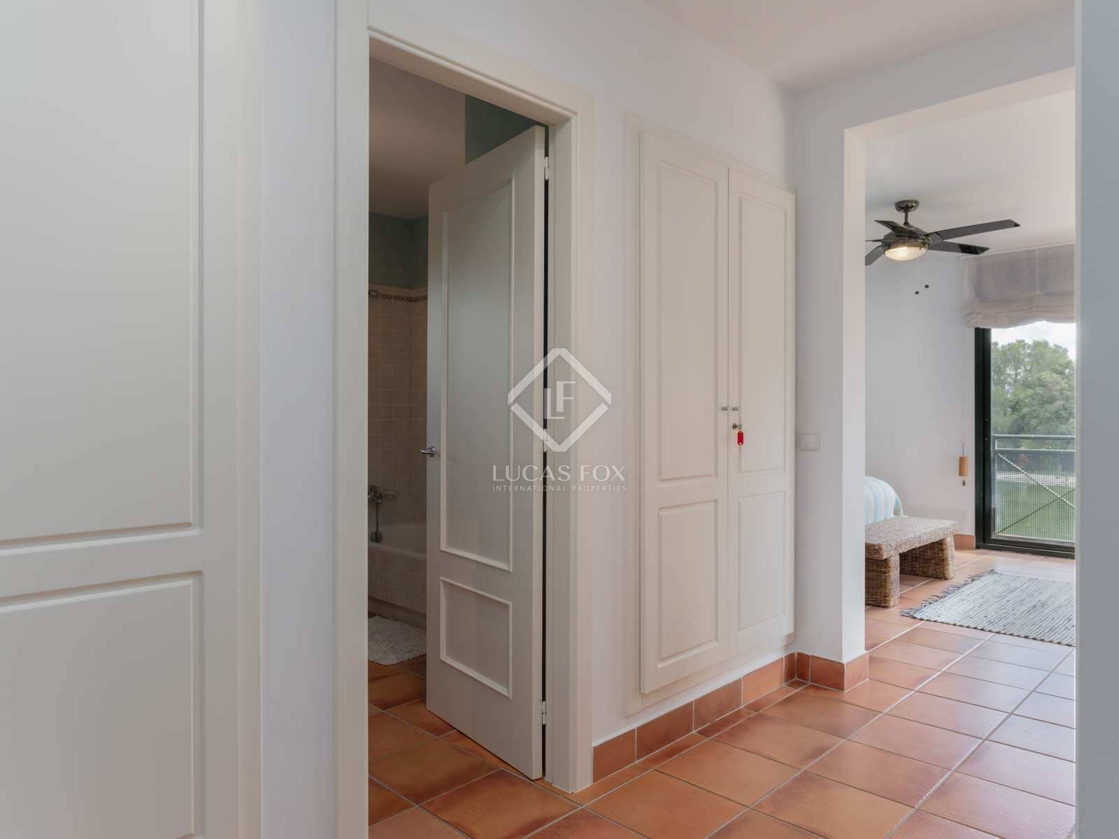 6 soveværelse Villa til salg i Navata med swimmingpool - € 845.000 (Ref: 8350244)