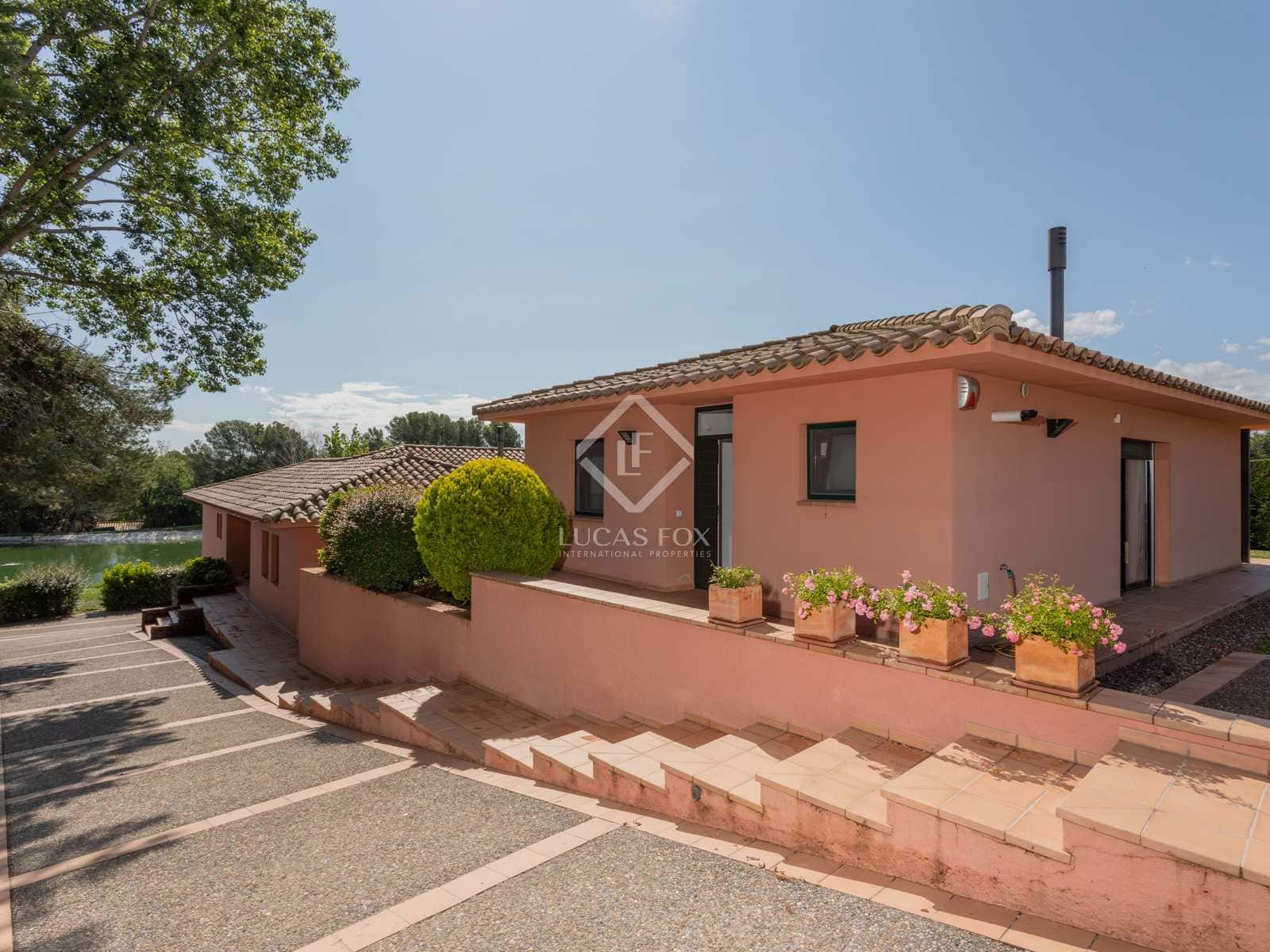 6 soveværelse Villa til salg i Navata med swimmingpool - € 845.000 (Ref: 8350244)