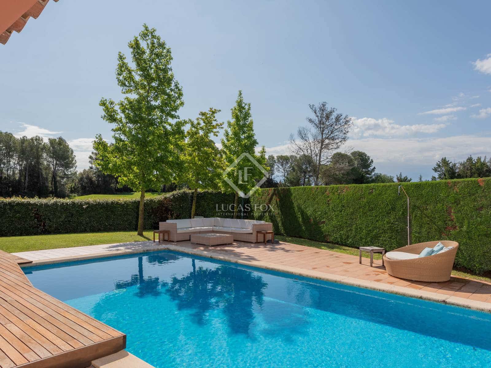 6 soveværelse Villa til salg i Navata med swimmingpool - € 845.000 (Ref: 8350244)