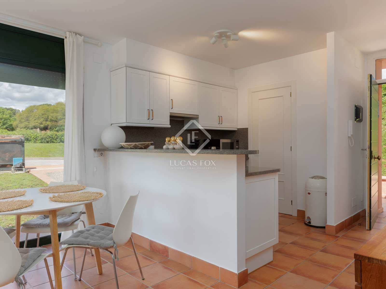 6 soveværelse Villa til salg i Navata med swimmingpool - € 845.000 (Ref: 8350244)