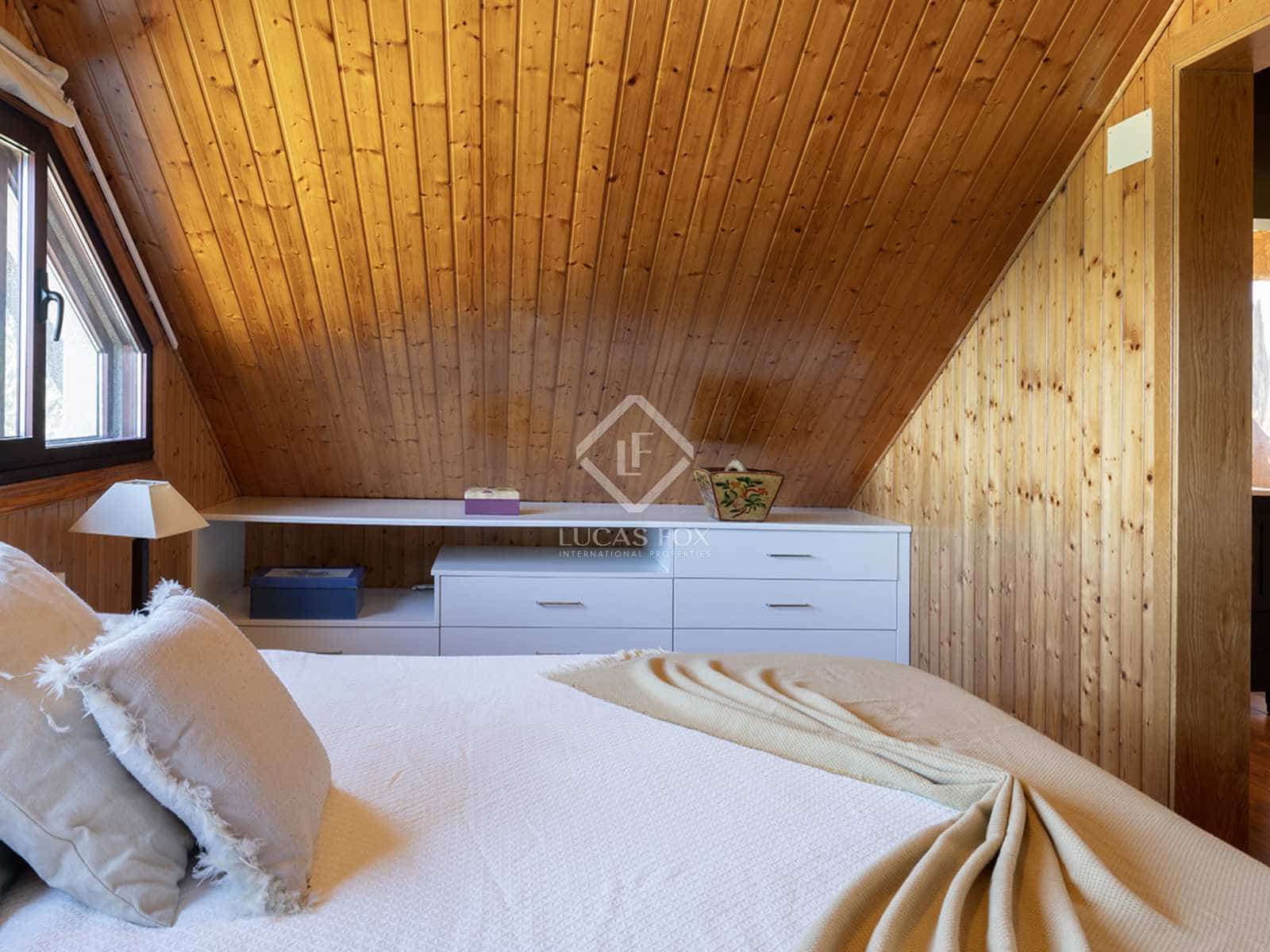 5 soveværelse Villa til salg i Cangas med swimmingpool garage - € 850.000 (Ref: 8353675)