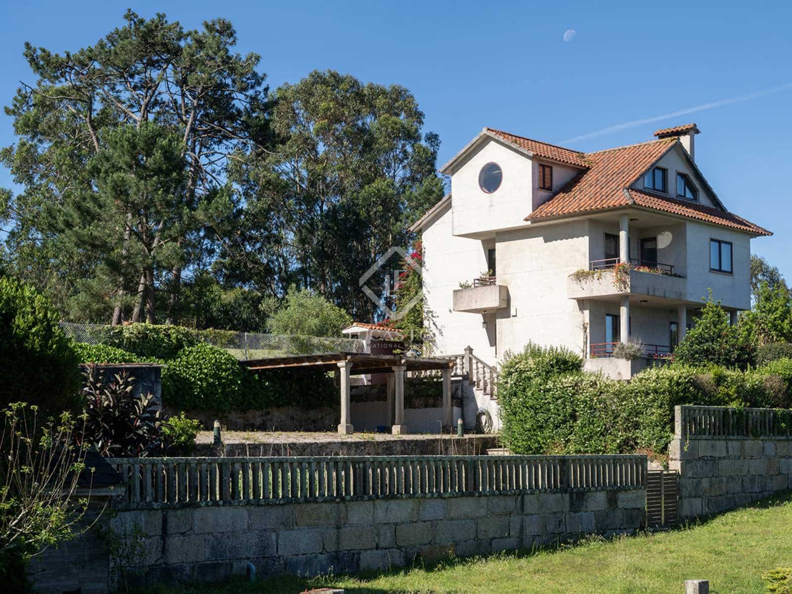 5 soveværelse Villa til salg i Cangas med swimmingpool garage - € 850.000 (Ref: 8353675)