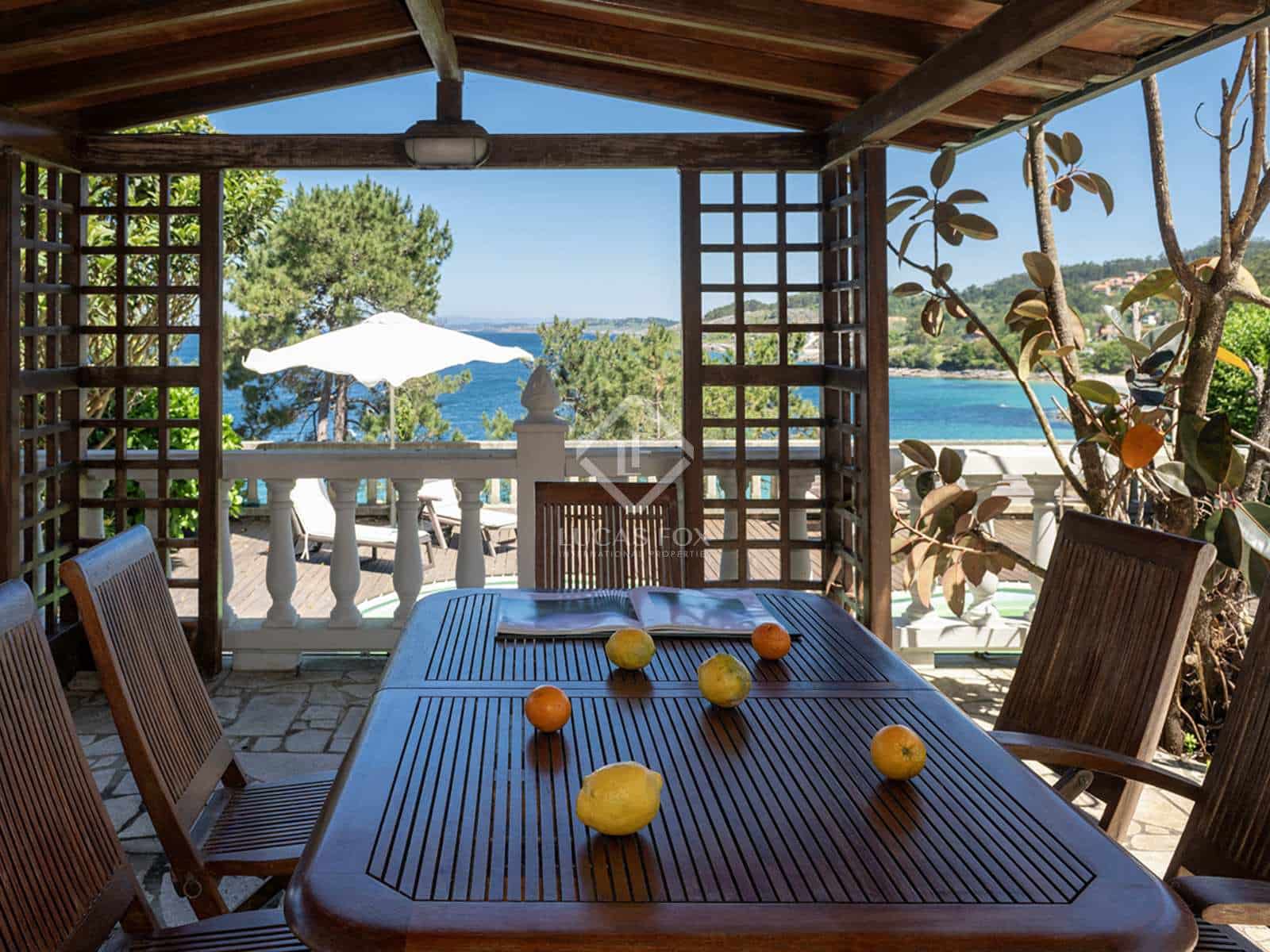 5 soveværelse Villa til salg i Cangas med swimmingpool garage - € 850.000 (Ref: 8353675)