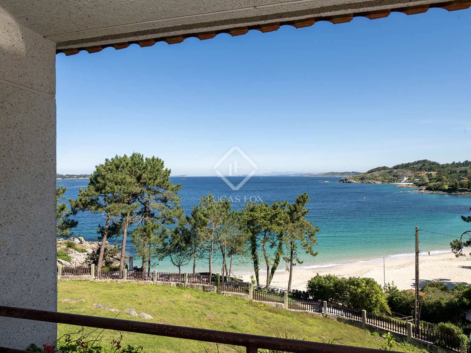 5 soveværelse Villa til salg i Cangas med swimmingpool garage - € 850.000 (Ref: 8353675)