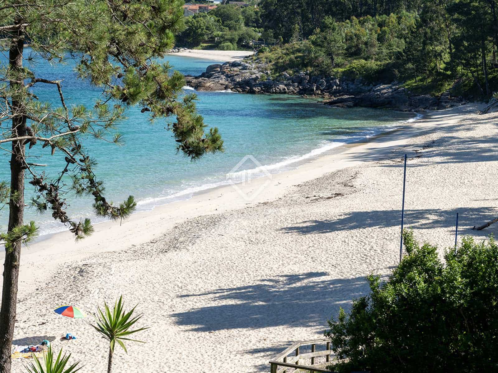 5 soveværelse Villa til salg i Cangas med swimmingpool garage - € 850.000 (Ref: 8353675)