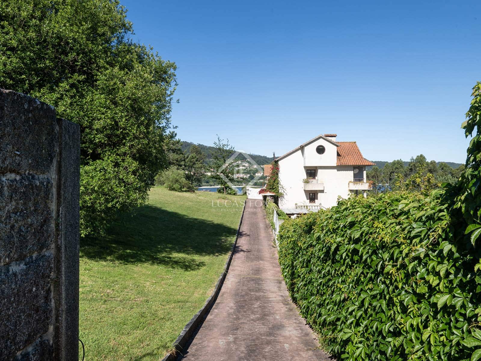 5 soveværelse Villa til salg i Cangas med swimmingpool garage - € 850.000 (Ref: 8353675)