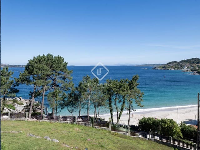 5 bedroom Villa for sale in Cangas with pool garage - € 850,000 (Ref: 8353675)