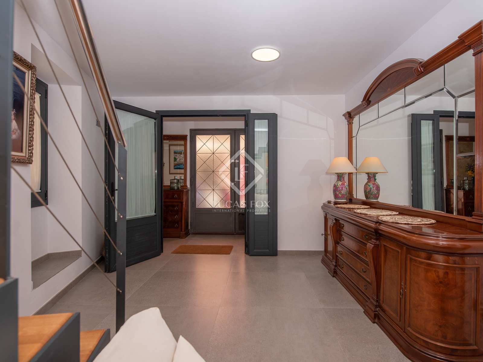 4 slaapkamer Villa te koop in Sant Feliu de Guixols met garage - € 840.000 (Ref: 8369806)