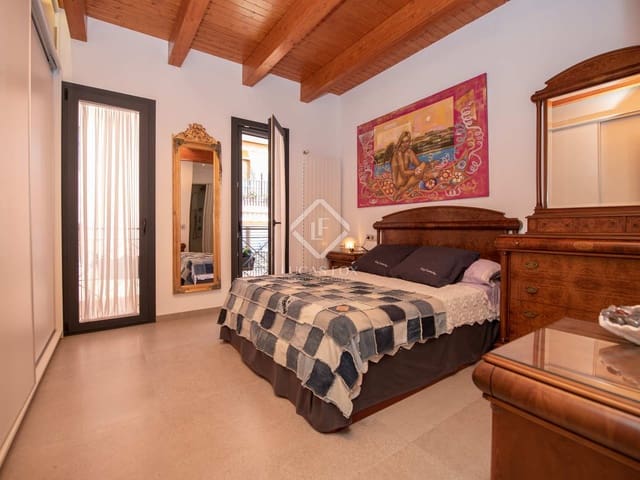 4 bedroom Villa for sale in Sant Feliu de Guíxols with garage - € 840,000 (Ref: 8369806)