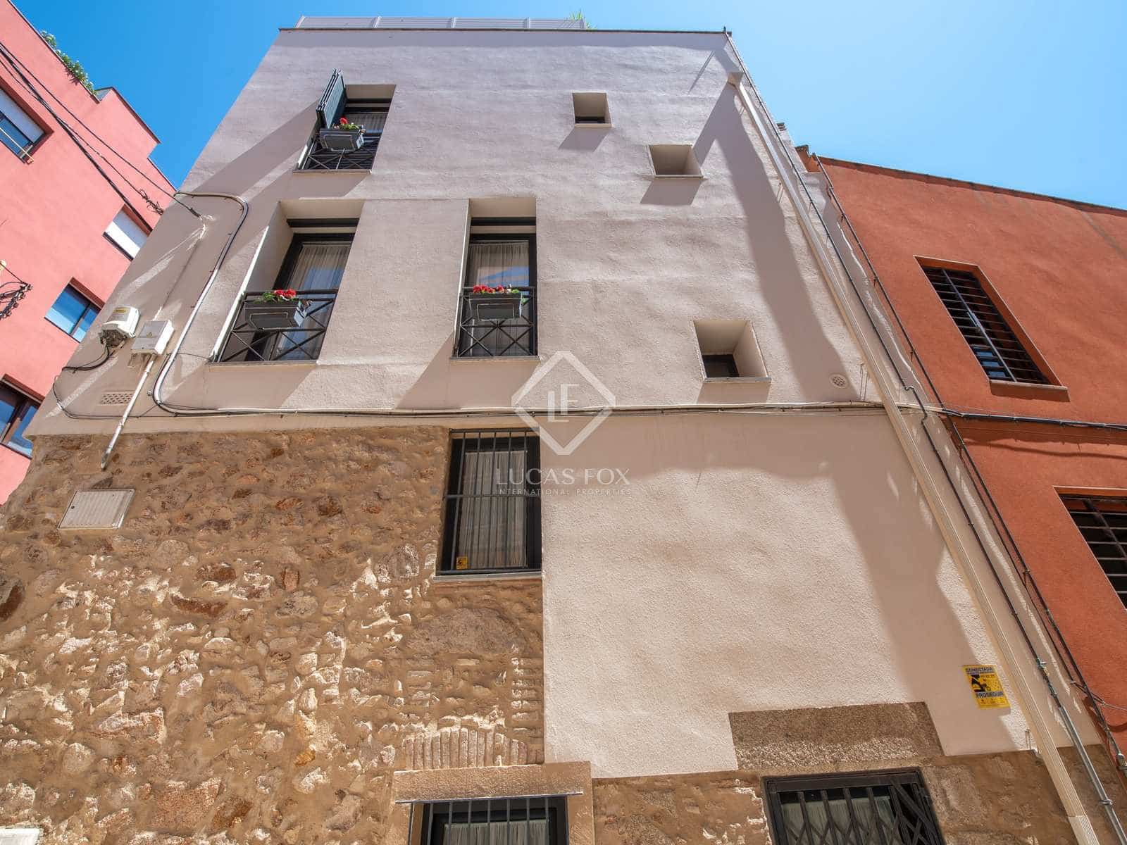 4 slaapkamer Villa te koop in Sant Feliu de Guixols met garage - € 840.000 (Ref: 8369806)