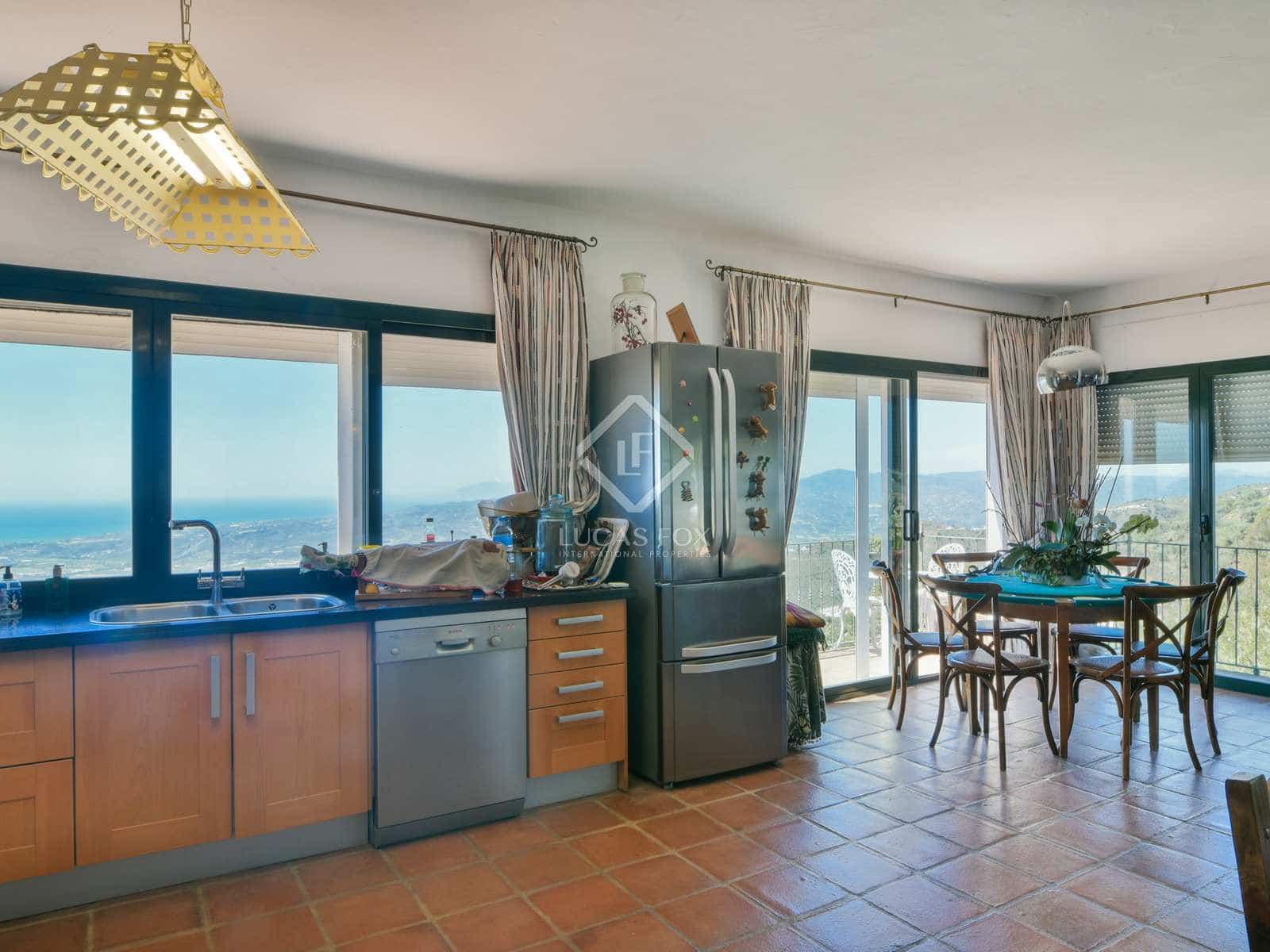 5 bedroom Finca/Country House for sale in Arenas - € 880,000 (Ref: 8371667)