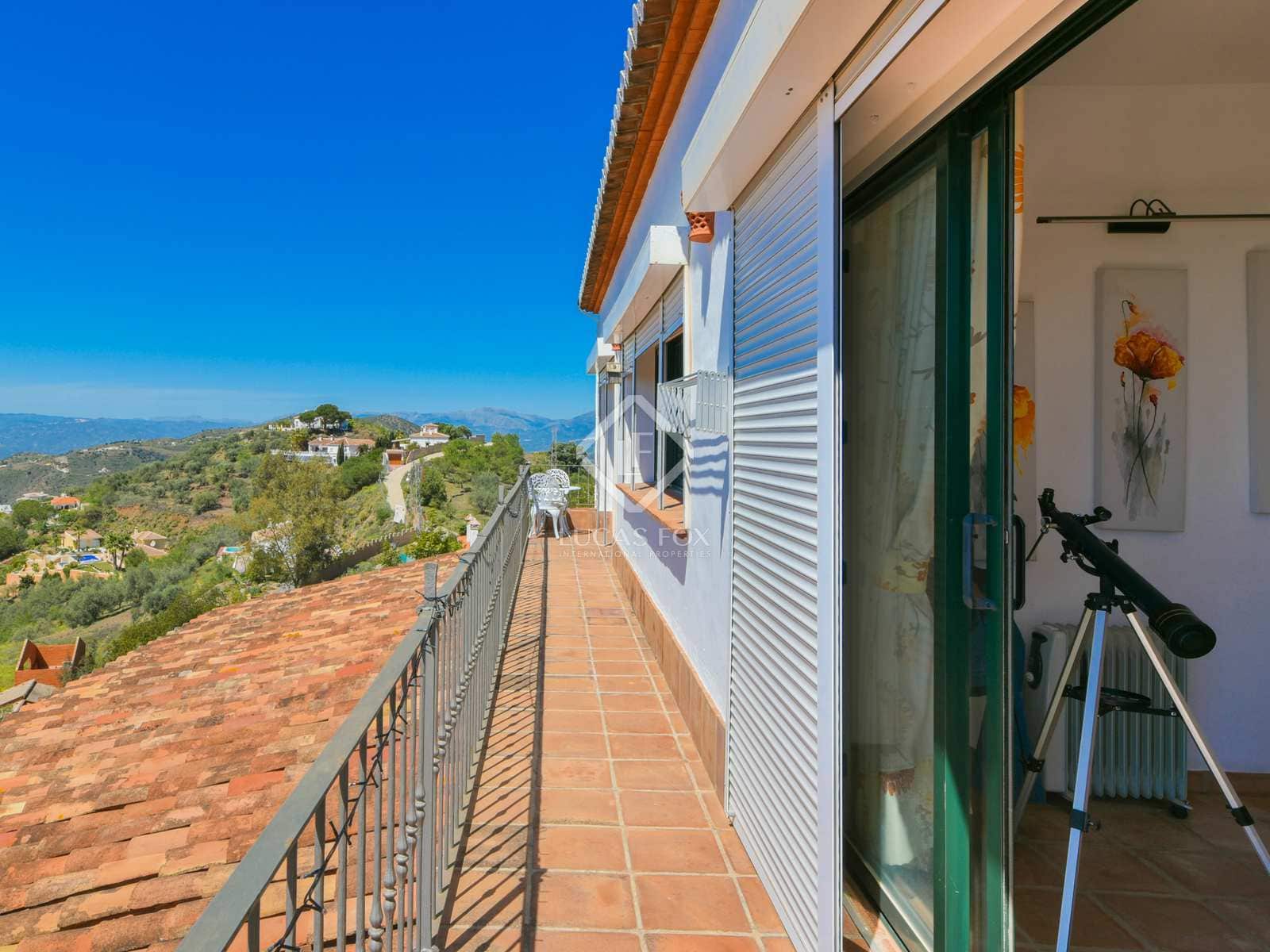 5 bedroom Finca/Country House for sale in Arenas - € 880,000 (Ref: 8371667)