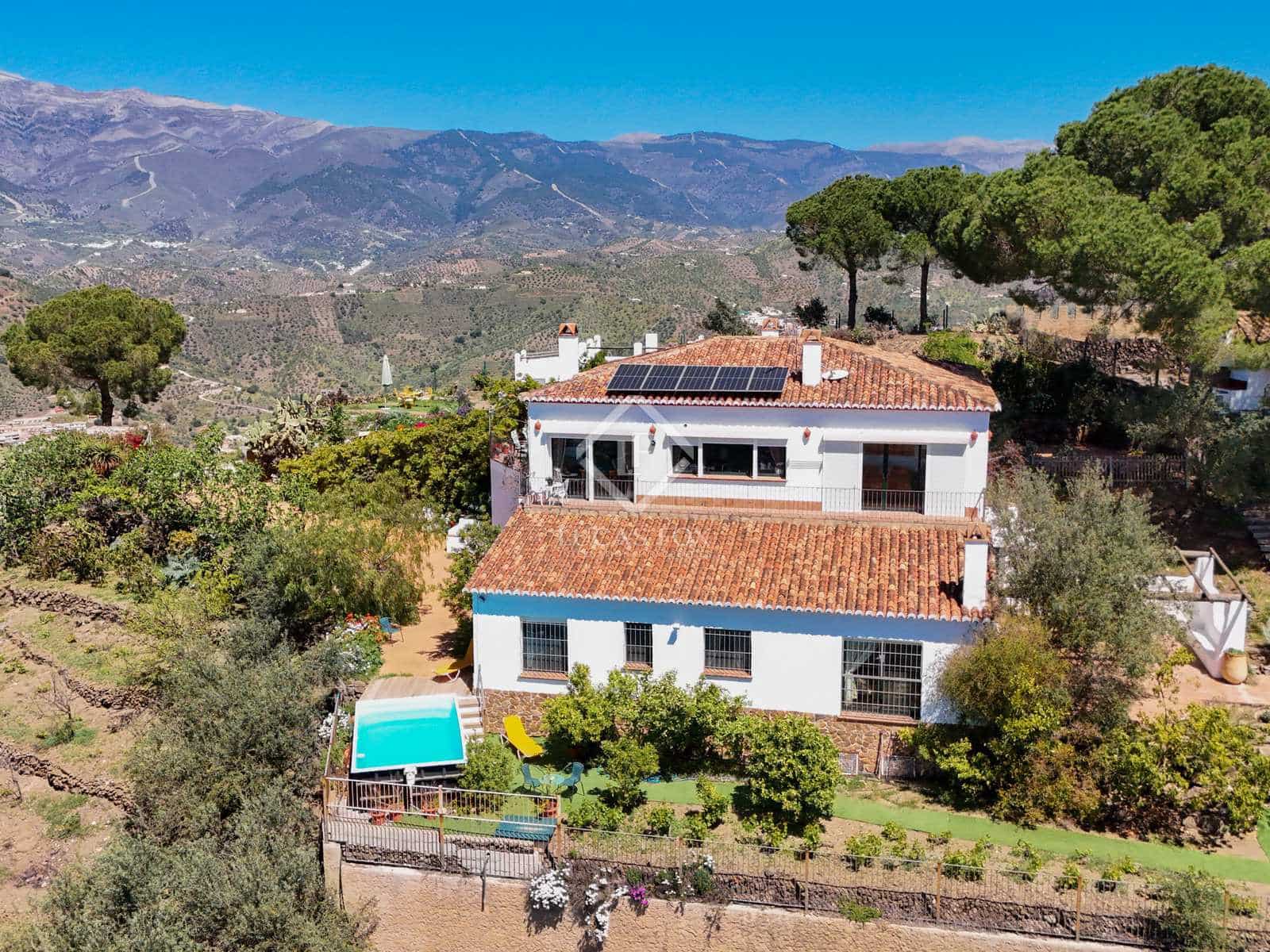 5 bedroom Finca/Country House for sale in Arenas - € 880,000 (Ref: 8371667)