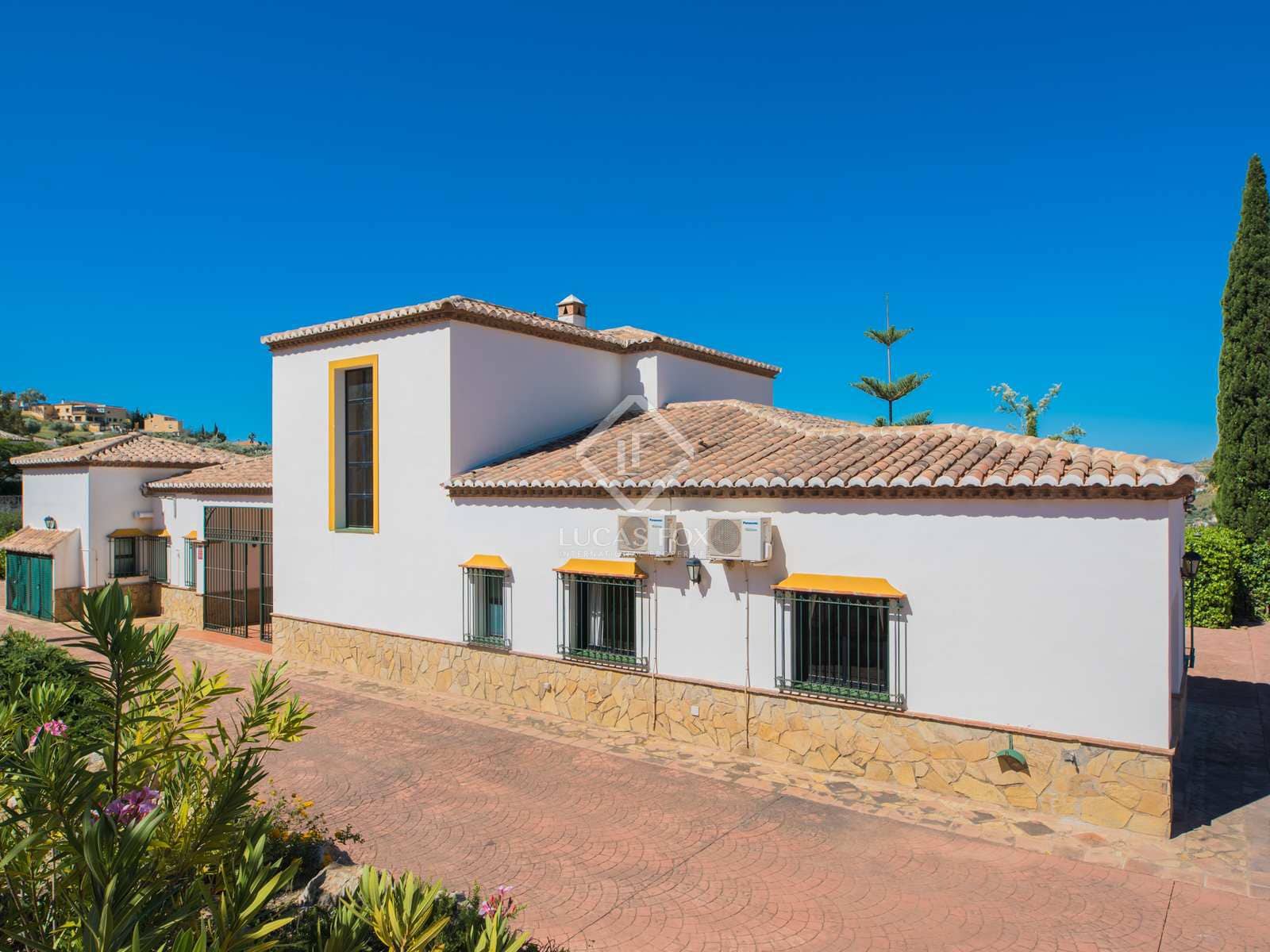 6 slaapkamer Finca/Landhuis te koop in Alcaucin - € 690.000 (Ref: 8371668)