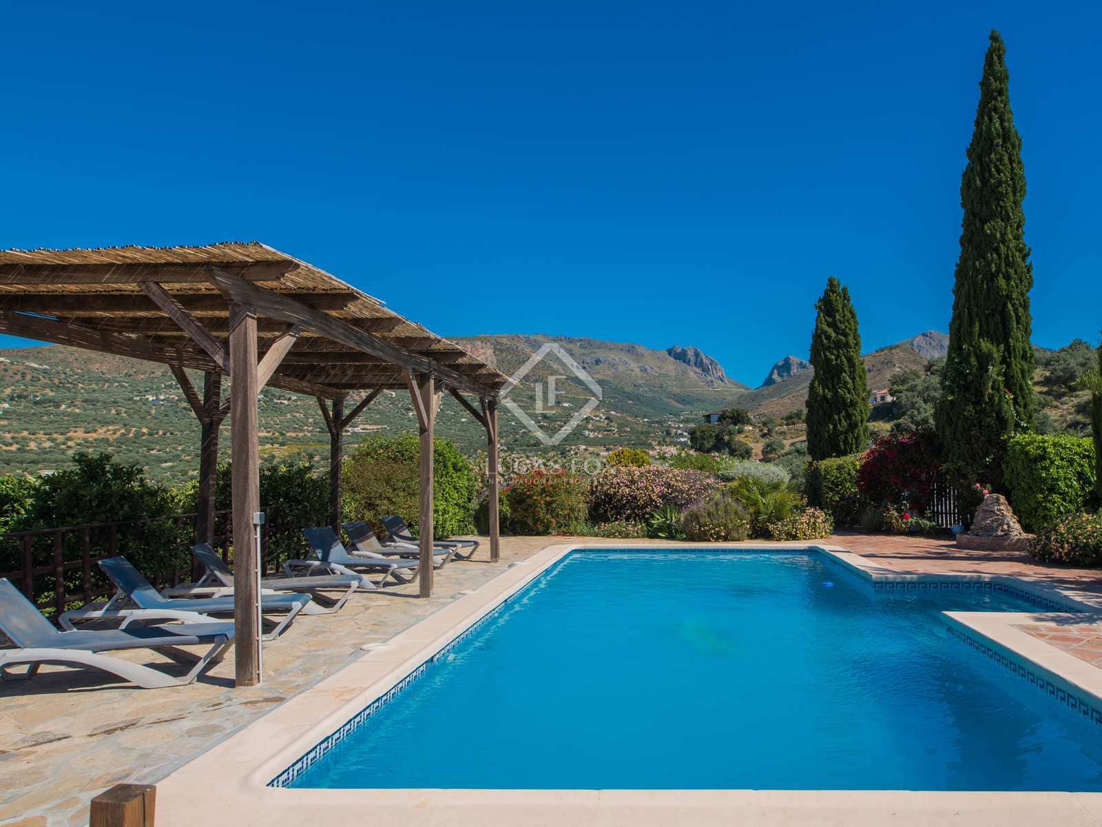 6 slaapkamer Finca/Landhuis te koop in Alcaucin - € 690.000 (Ref: 8371668)